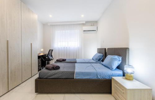 Bahar ic-Caghaq Apartment | Spacious, Bright&Terrace Views Home by QuickTrips
