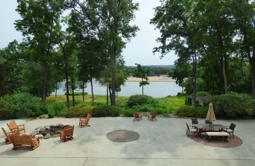 Muscoda House | Idyllic Cabin Retreat on the Scenic Wisconsin River