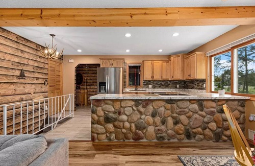Crosslake Cabin | Family-Friendly Cabin on Whitefish Chain with Ocean Views