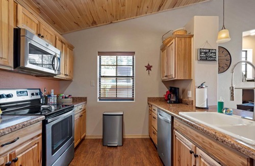 Heber Cabin | Unforgettable Cabin Retreat in White Mountains with Wild Horses