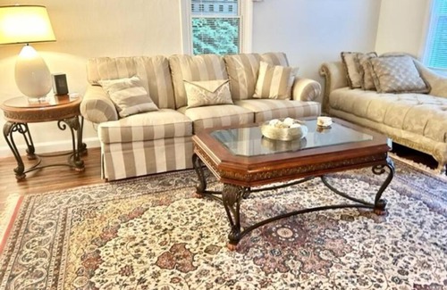 Monroeville Apartment | Top-Rated Cape Cod Retreat in Monroeville with Kitchen