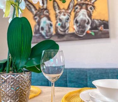 Grimsby House | Guest Rated 9.1: Family-Friendly Caravan at Thorpe Park