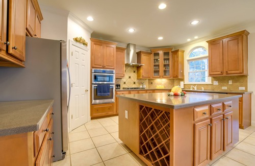 McCain House | Top-Rated Cary Home with Spa & Breakfast Near Raleigh