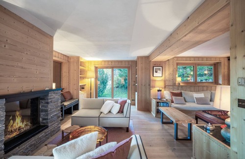 Les Allues Ski Chalet | Elegant Chalet Méribel with Spa and Family-Friendly Features