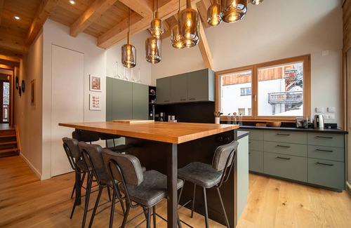 Valmorel Ski Chalet | Spacious Chalet for 24, Stunning Views, Large Terrace, Game Room, Valmorel