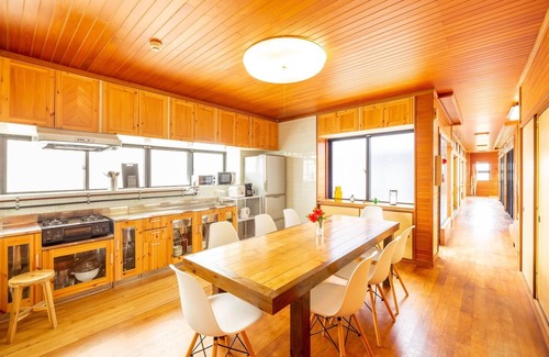 Taketomi-jima Taketomi-cho House | Elegant Oriental Villa for Up to 15 Guests in Ishigaki