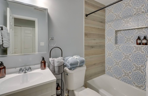 Cheverly House | Inviting Cheverly Home - 8 Mi to National Mall Awaits!