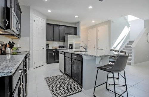 Four Corners House | Elegant House on Solara Resort with Pool & Spa Amenities