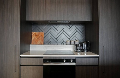 Hamilton Apartment | Ideal City Centre 1 Bedroom Apartment with High-Speed Internet