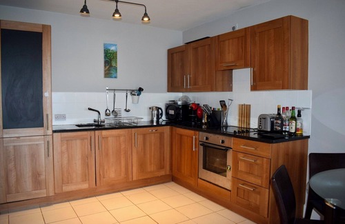 Portobello Apartment | Prime City Centre Apartment with Kitchen & Wheelchair Access
