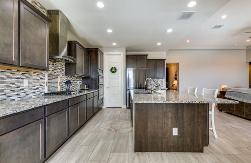 Montecito in Estrella House | Bright 4-Bedroom House with Private Pool Near Outdoor Adventures