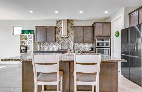Montecito in Estrella House | Bright 4-Bedroom House with Private Pool Near Outdoor Adventures