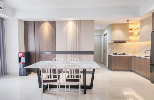 Surabaya Apartment | Spacious Combined 3BR Grand Sungkono Lagoon Apartment
