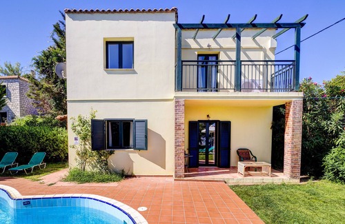 Pendamodi Villa | Cozy Villa with Private Pool and Family-Friendly Amenities
