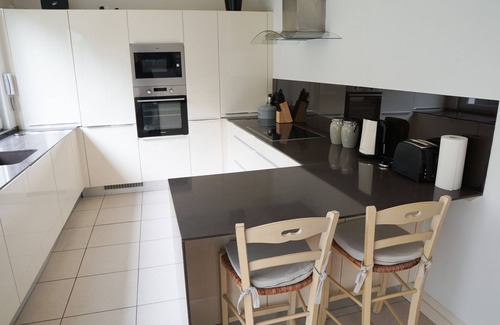 Kinsale House | Pet-Friendly Holiday Home with Spa & Top Guest Ratings