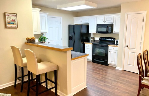 Winder House | Cozy Retreat with Pool & Kitchen in Prime Location