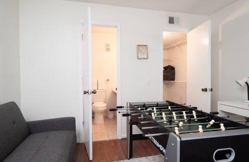 Gainesville Apartment | Relaxing Condo Near Shands, University & Downtown with Pool