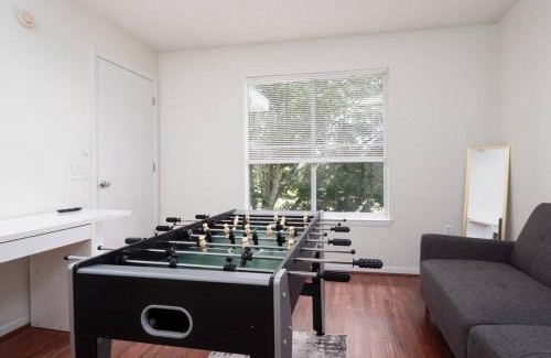 Gainesville Apartment | Relaxing Condo Near Shands, University & Downtown with Pool