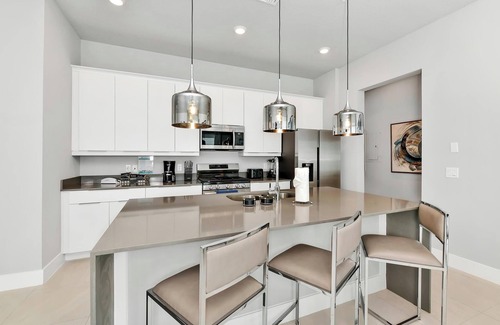 Reunion Hotel | Elegant Condo with Resort Amenities Minutes from Disney