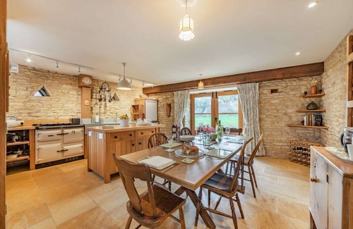 Broadwell Cottage | Charming Converted Barn Retreat in the Cotswolds - Bunt Barn