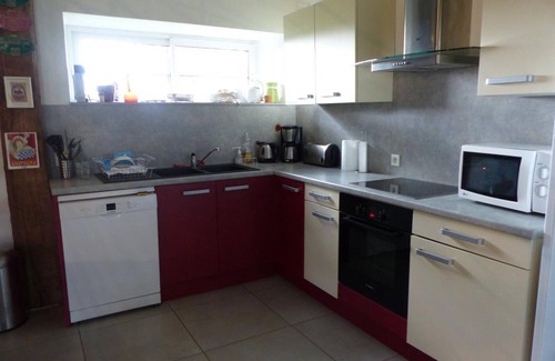 Chirat-l'Eglise Cottage | Spacious Gite Chirat-l'Église with Kitchen for 8 Guests