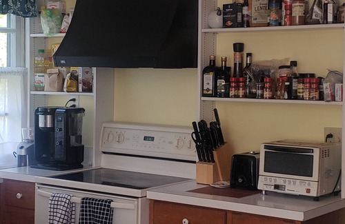 Castine House | Pet-Friendly Cottage in Castine - Guest Rated 9.8/10