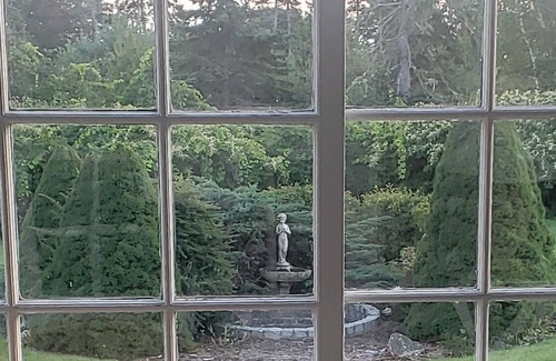 Castine House | Pet-Friendly Cottage in Castine - Guest Rated 9.8/10