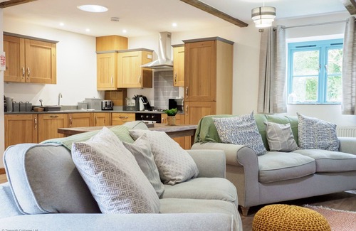 Falmouth Cottage | Family-Friendly Cottage with Pool Near Falmouth & Helford