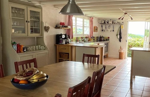 Jumilhac-le-Grand House | Cozy Country House with Private Pool & Enclosed Garden
