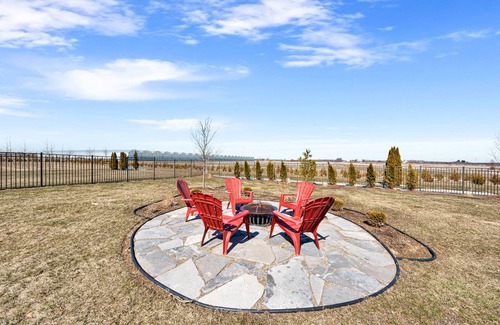 Kingsville House | Beautiful Country Retreat Near Downtown Kingsville