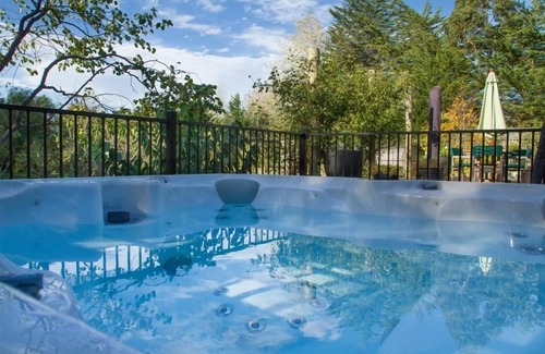 Martinborough House | Inviting Country Home for Memorable Family Gatherings