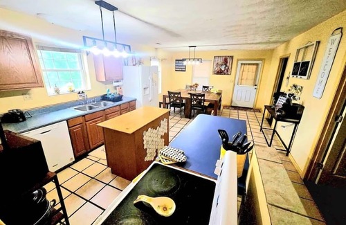 Callands-Gretna House | Cozy Countryside Cabin with Hot Tub & Pet-Friendly Amenities