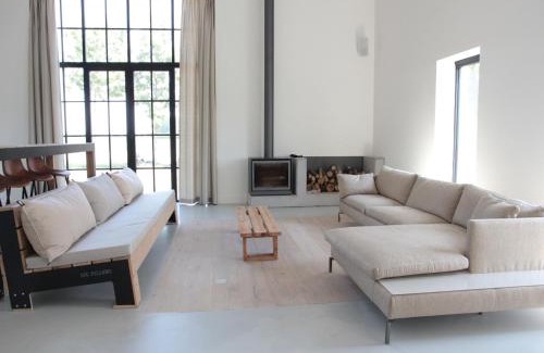 Zuidzande House | Charming Zuidzande Farmhouse with Private Garden & Pool