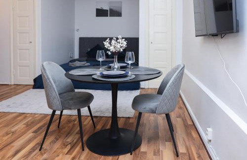 Kamppi Apartment | Spacious Cozy Corner