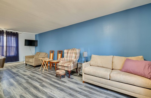 Cresco House | Guest Rated 10/10: Cresco Home with Pool Table & Deck