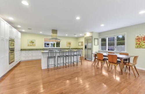 Culloden Shores House | Exceptional Culloden House with Ocean View and Pool