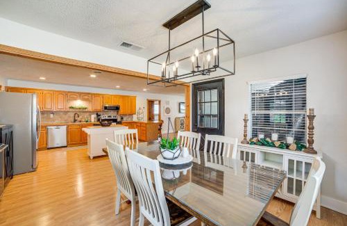 Gun Barrel City House | Inviting Texas Home with Deck & Cedar Creek Access