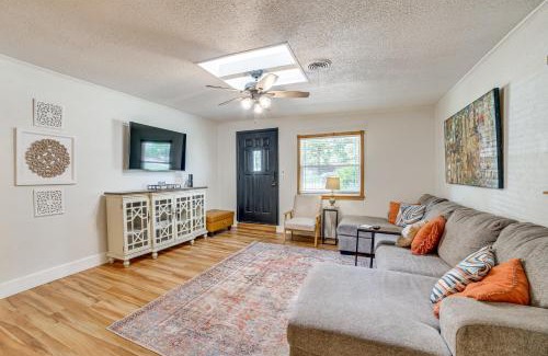 Gun Barrel City House | Inviting Texas Home with Deck & Cedar Creek Access