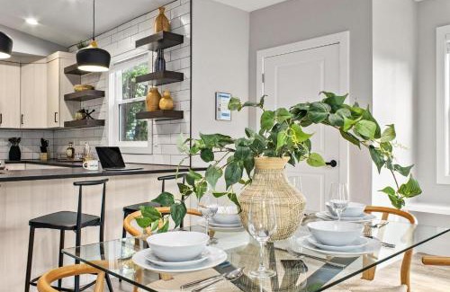 Old Town Apartment | Pet-Friendly Downtown Apartment Near Old Town - 10/10 Rating
