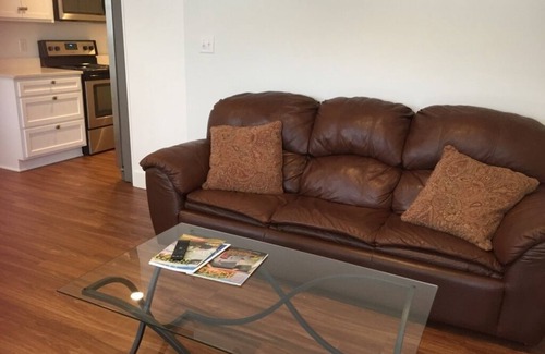 Bloomington Condo | Downtown Delight with Pool, Spa & Campus Convenience