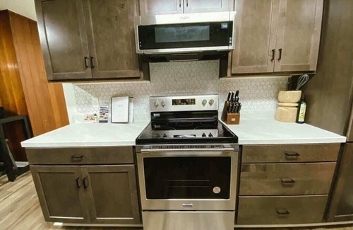 Parsons House | Spacious downtown Parsons home!
