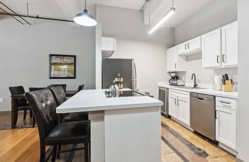 Downtown Kansas City Apartment | Inviting Downtown Retreat with Pool, Gym & Family Amenities