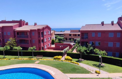 Calafat Apartment | Spacious Apartment L'Ametlla de Mar with Pool & Spa Access