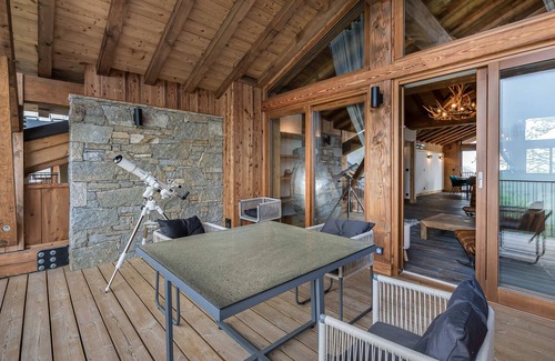 Le Praz Apartment | Spacious Apartment Courchevel for Families and Groups