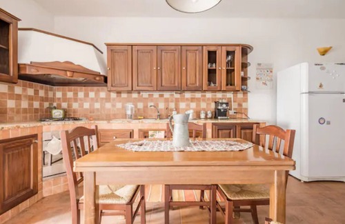 Castellammare Vucciria House | Cozy Casa Vacanza Tavola Tonda with Ocean View & Breakfast