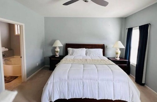Keene House | Spacious Entire Home in Lexington, 3 BR & 2.5 BA