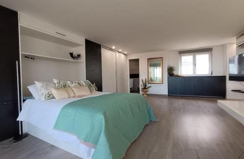 San Vicente del Raspeig Apartment | Convenient Studio Near the University with Family Amenities