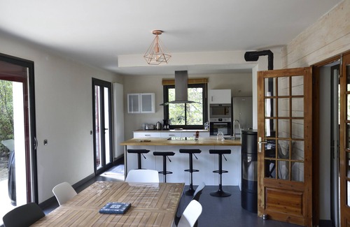 Barcelonnette Apartment | Garden Level F3 in Barcelonnette with Spa and Breakfast