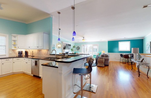 Kure Beach House | Bella Playa: Oceanview Retreat with Suites & Pet Welcome