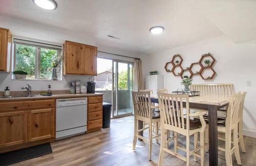 Orem Apartment | Family-Friendly Apartment with Backyard & Wi-Fi - Rated 10/10